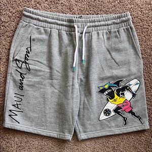 Maui and sons shark sweat shorts